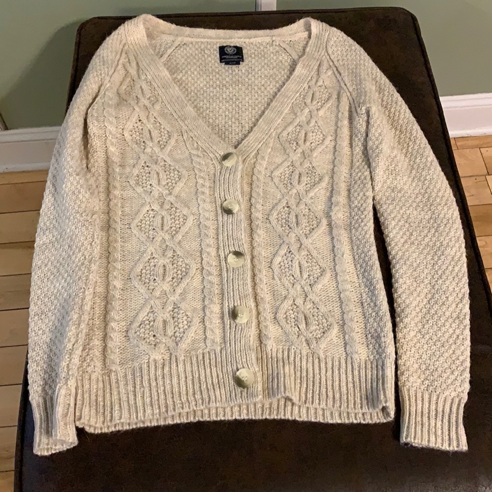 American Eagle light tan cardigan sweater size small gently worn